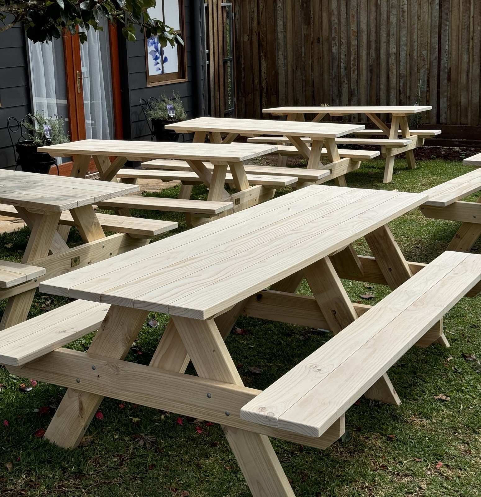 Heavy Duty Picnic Table